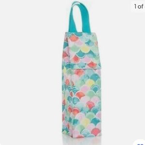Thirty-One Perfect Bottle Thermal Rainbow Scallop